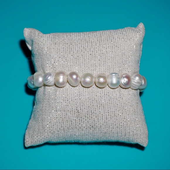 Jewelry - 7.5 inch Handmade Freshwater Pearl Bracelet